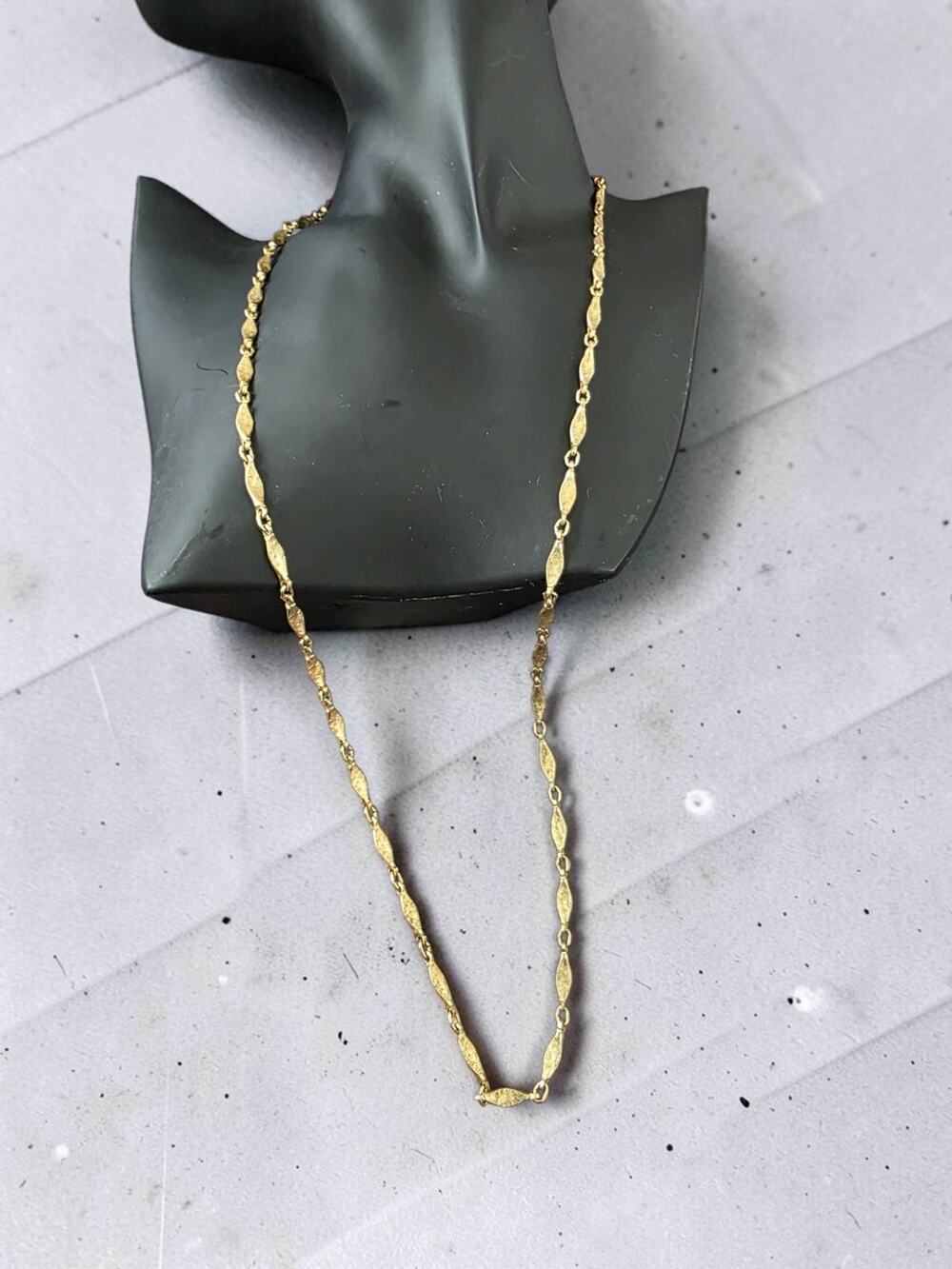Vintage Gold Tone Textured Marquise Link Necklace 28” Ornate Clasp
